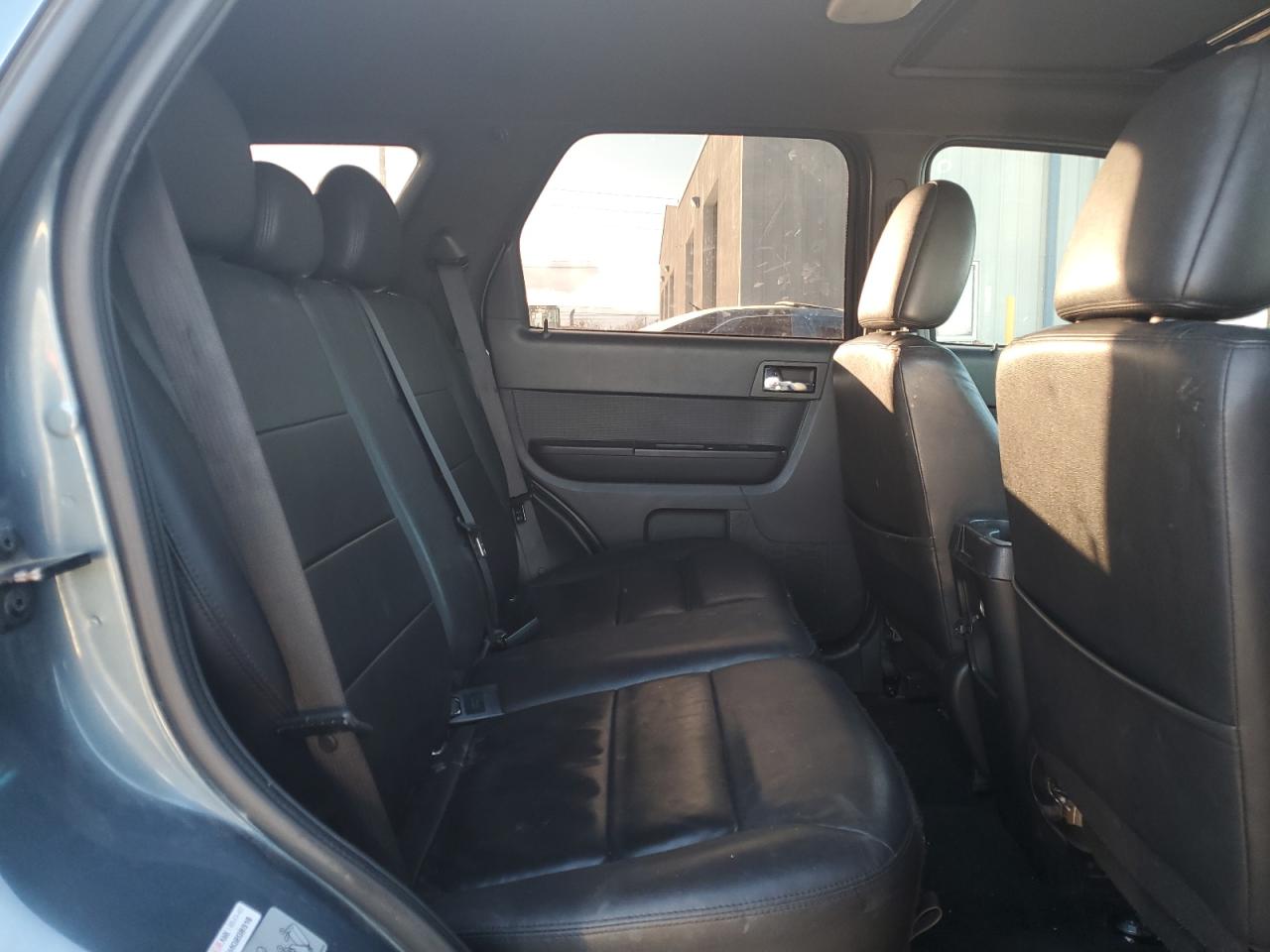 2011 Ford Escape - Image 11