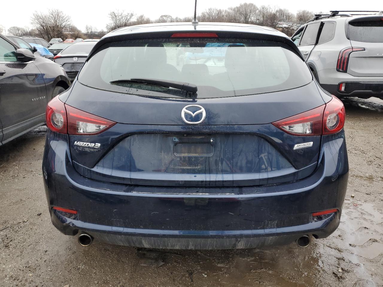 2018 Mazda 3 - Image 6