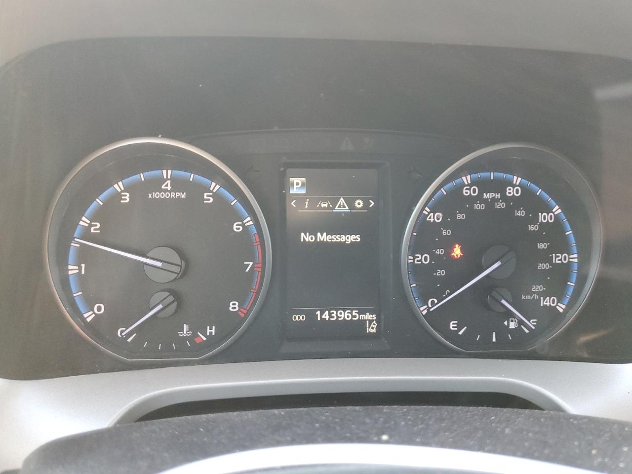 2018 Toyota RAV 4 - Image 9