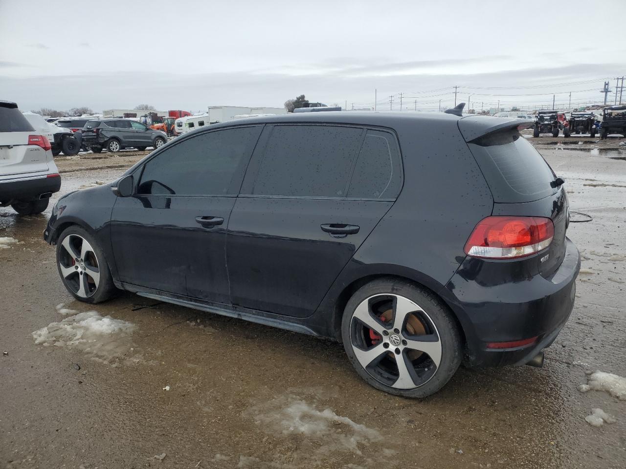 2010 Volkswagen GTI - Image 2