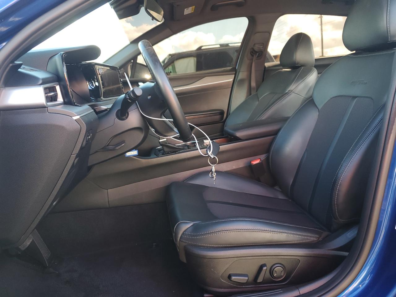 2023 Kia K5 - Image 7