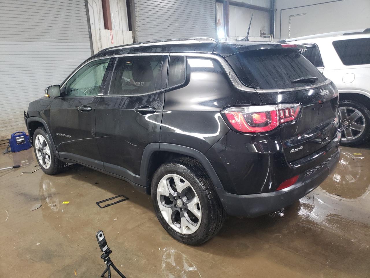 2019 Jeep Compass - Image 2