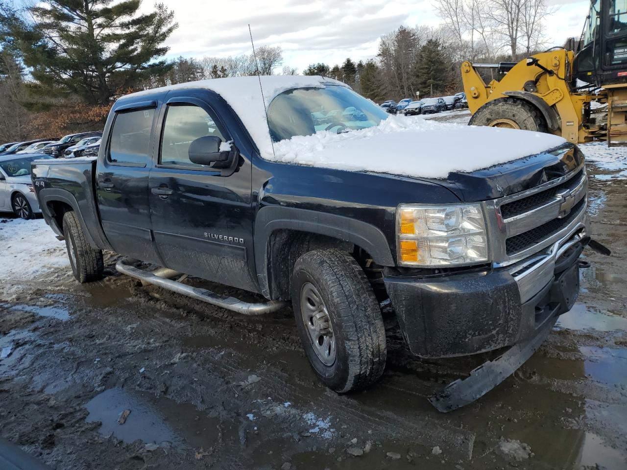 2011 Chevrolet Silverado - Image 4
