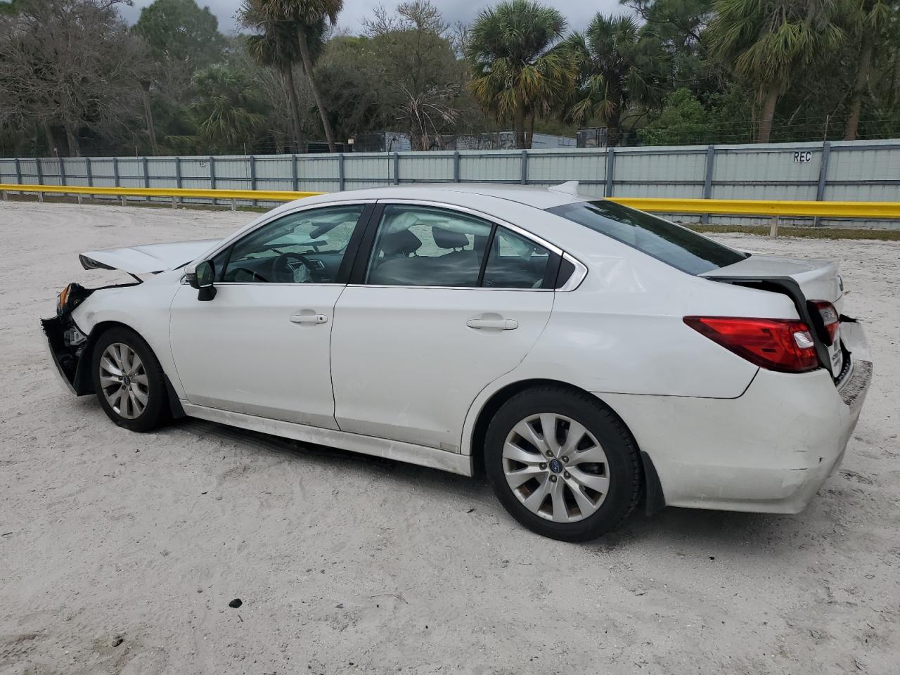 2017 Subaru Legacy - Image 2