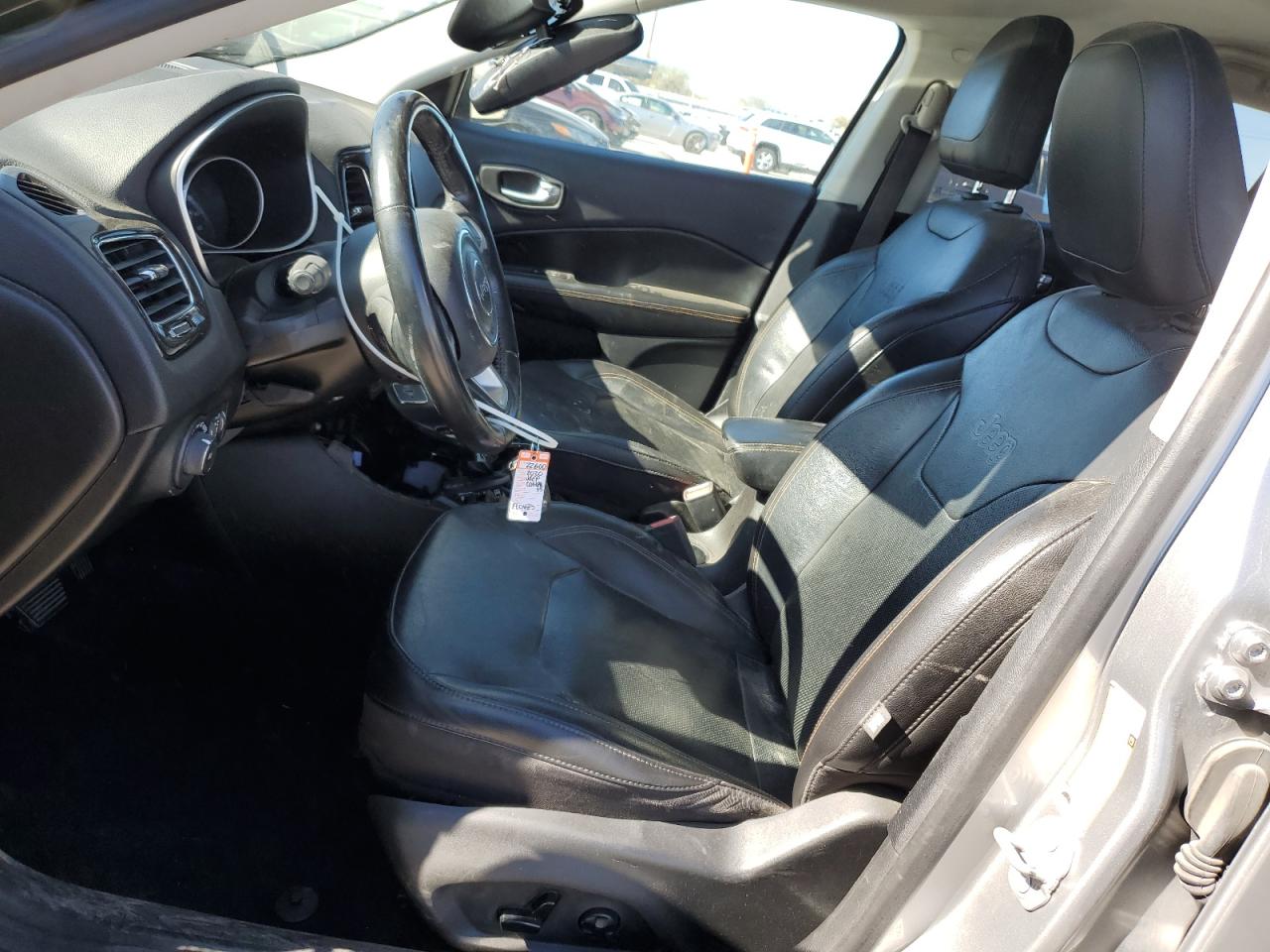2020 Jeep Compass - Image 7