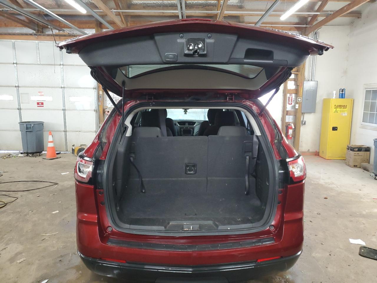 2015 Chevrolet Traverse - Image 6