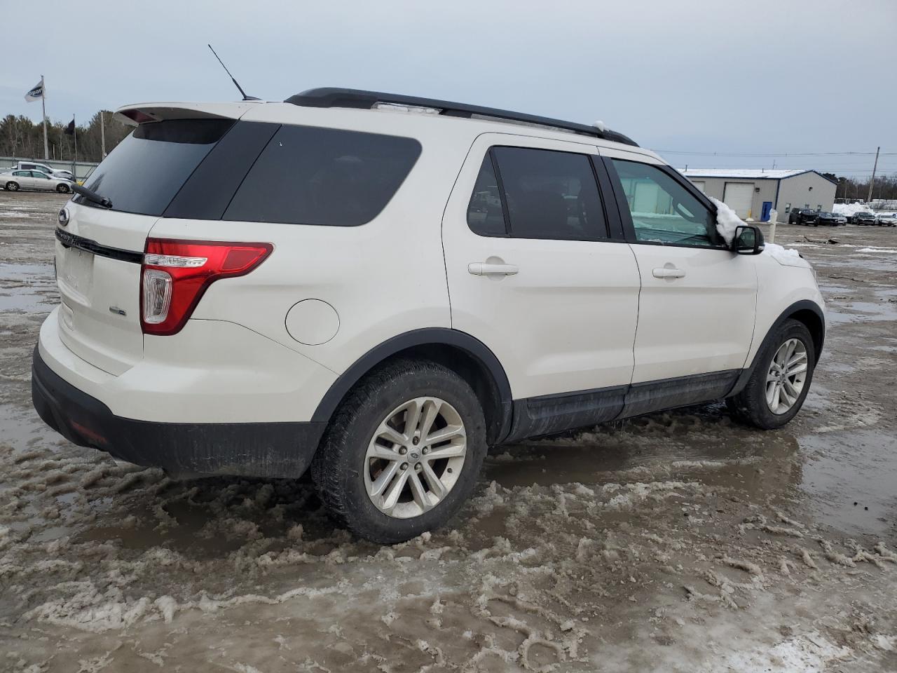 2015 Ford Explorer - Image 3