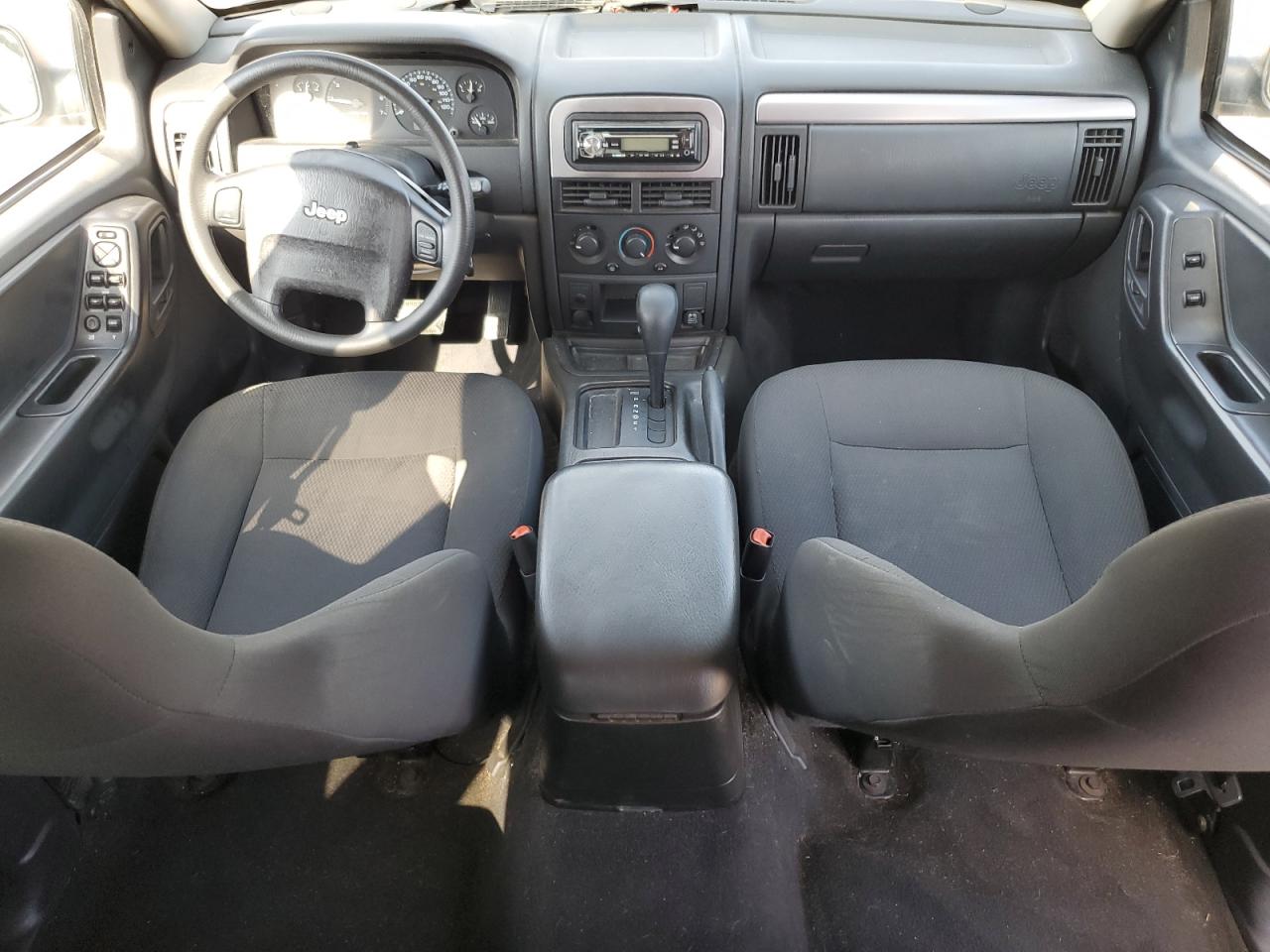 2004 Jeep Grand Cherokee - Image 8