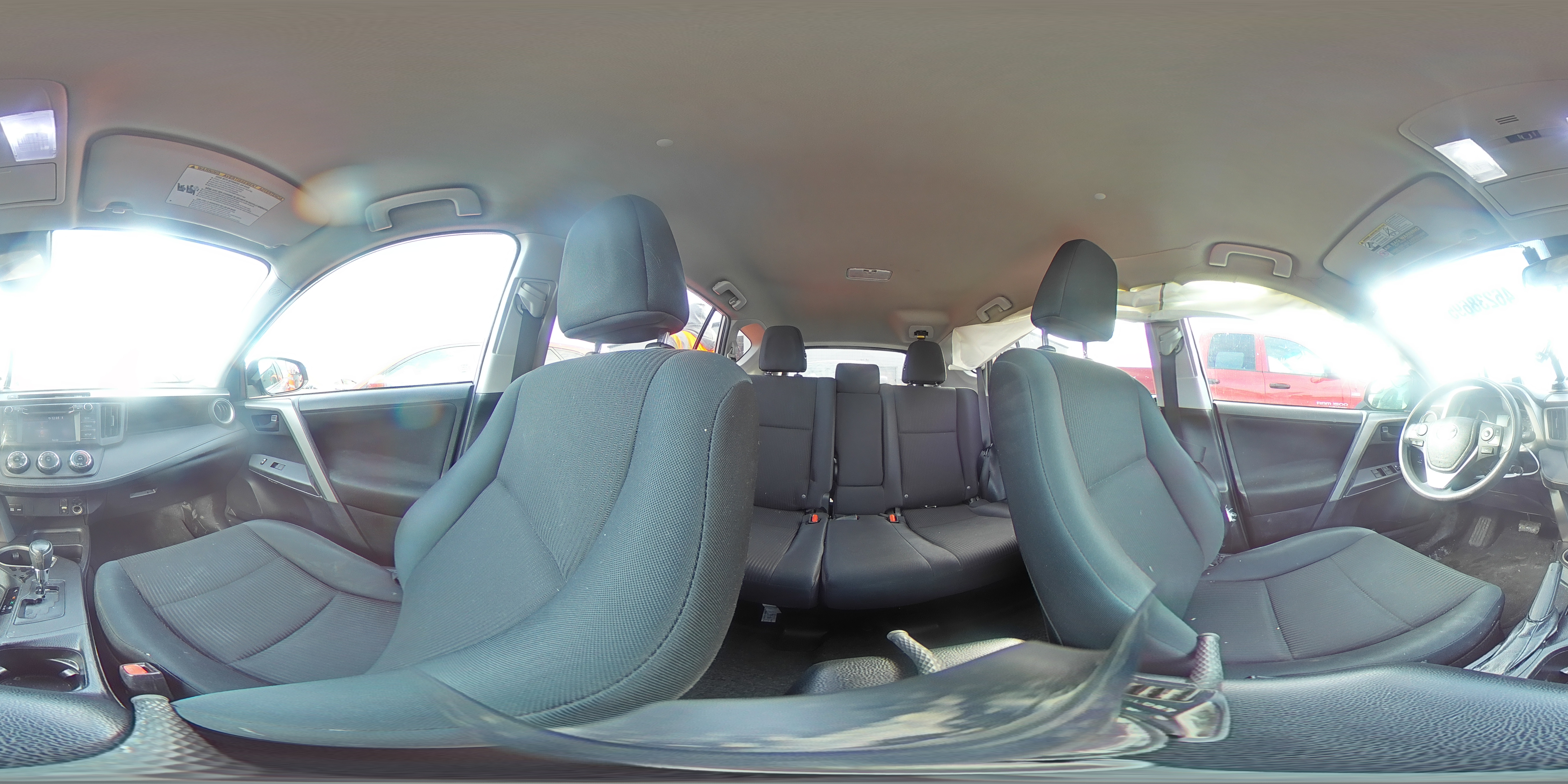 2017 Toyota RAV 4 - Image 14