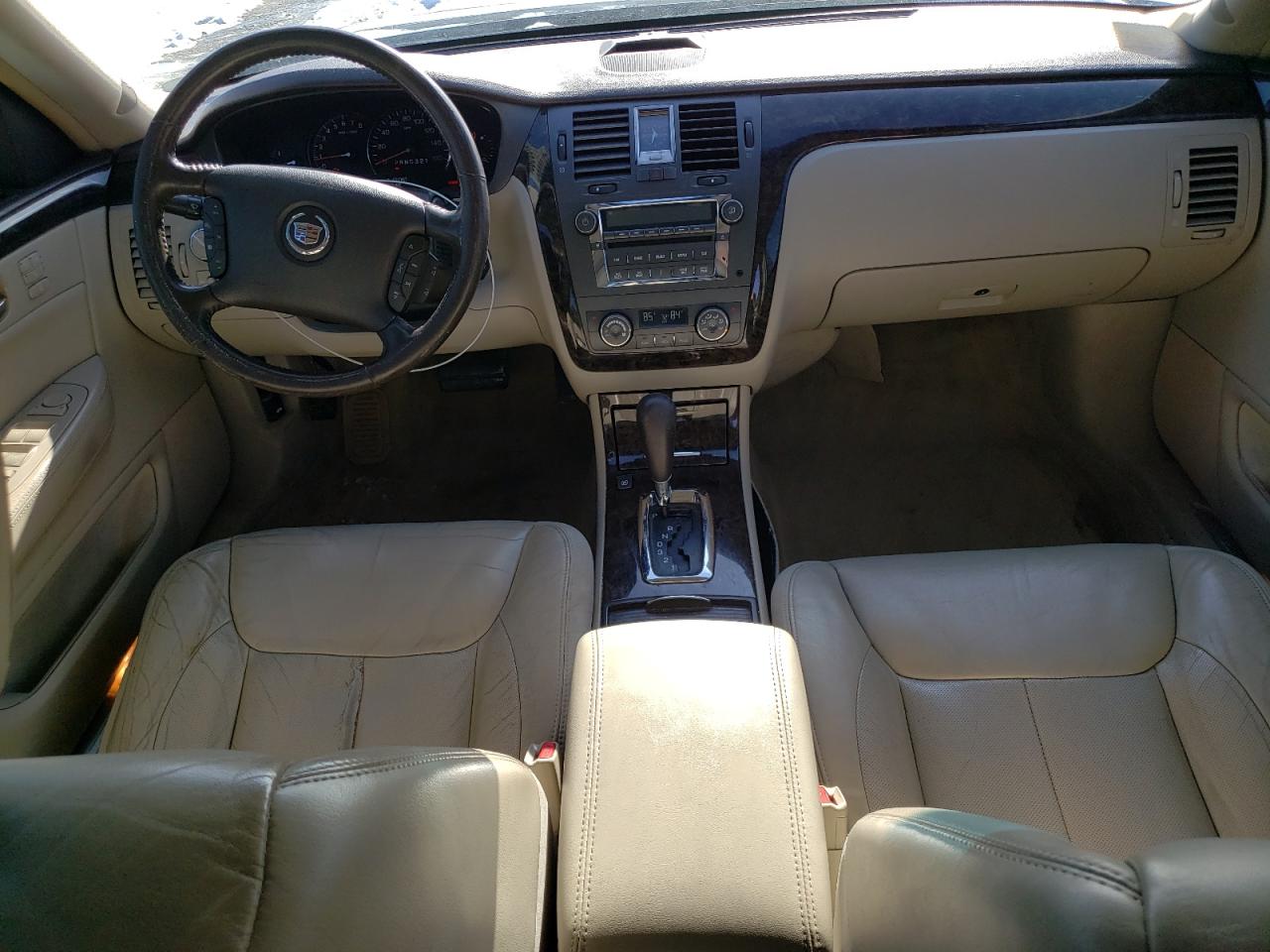 2009 Cadillac DTS - Image 8