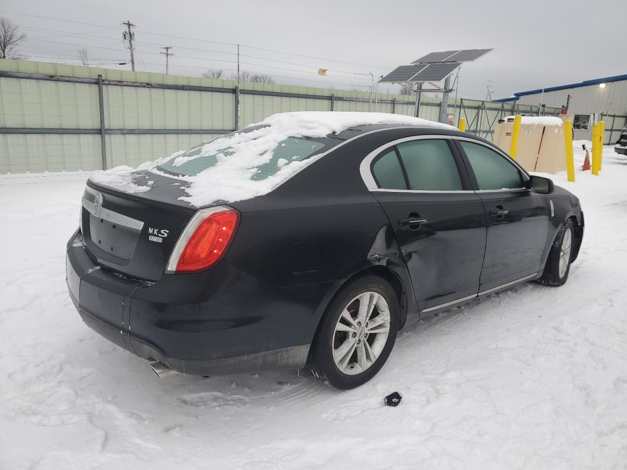 2009 Lincoln MKS - Image 3