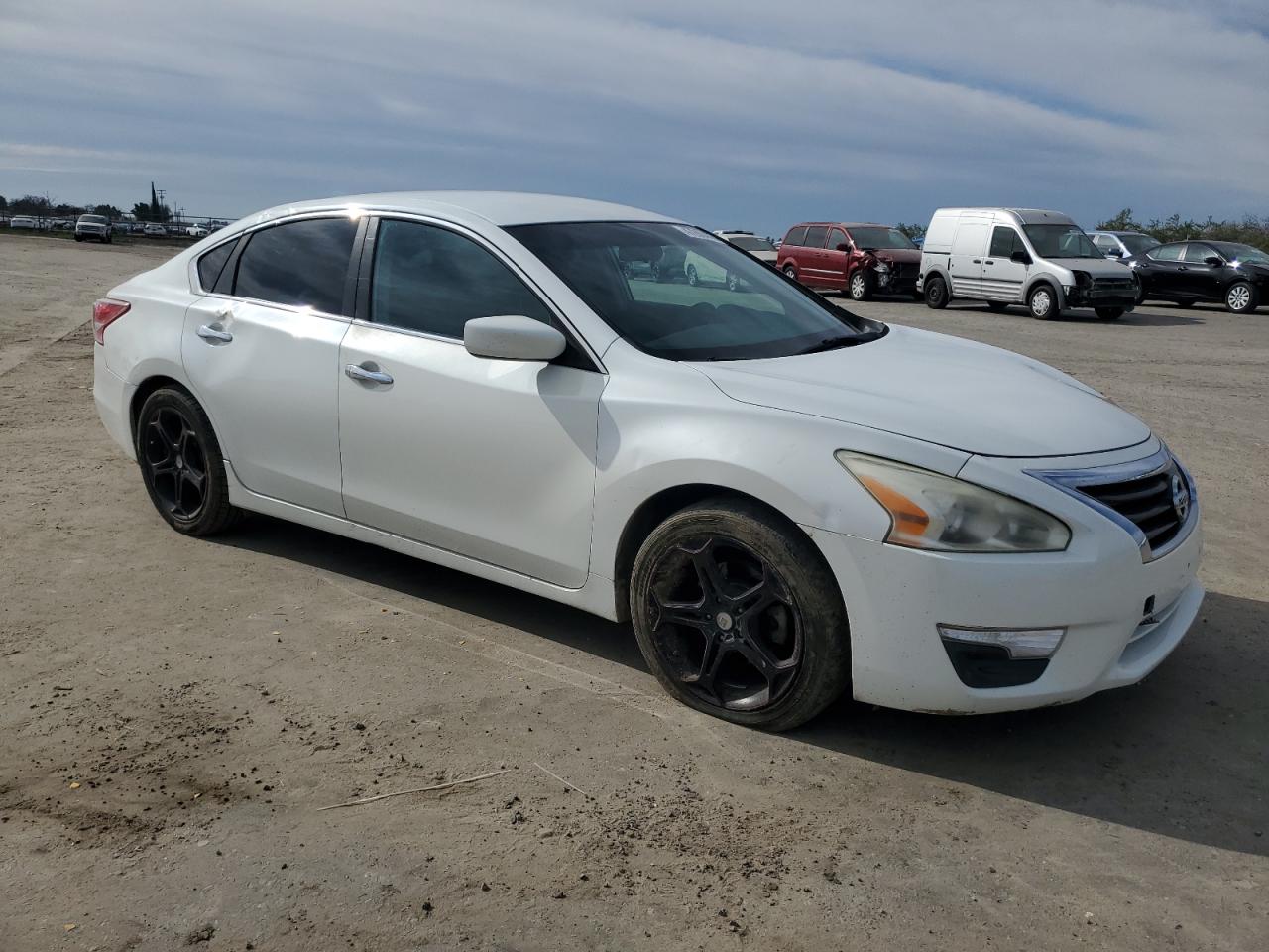 2013 Nissan Altima - Image 4