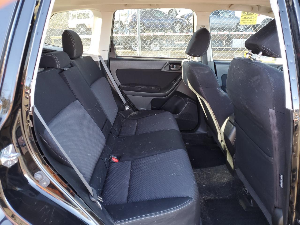 2015 Subaru Forester - Image 10