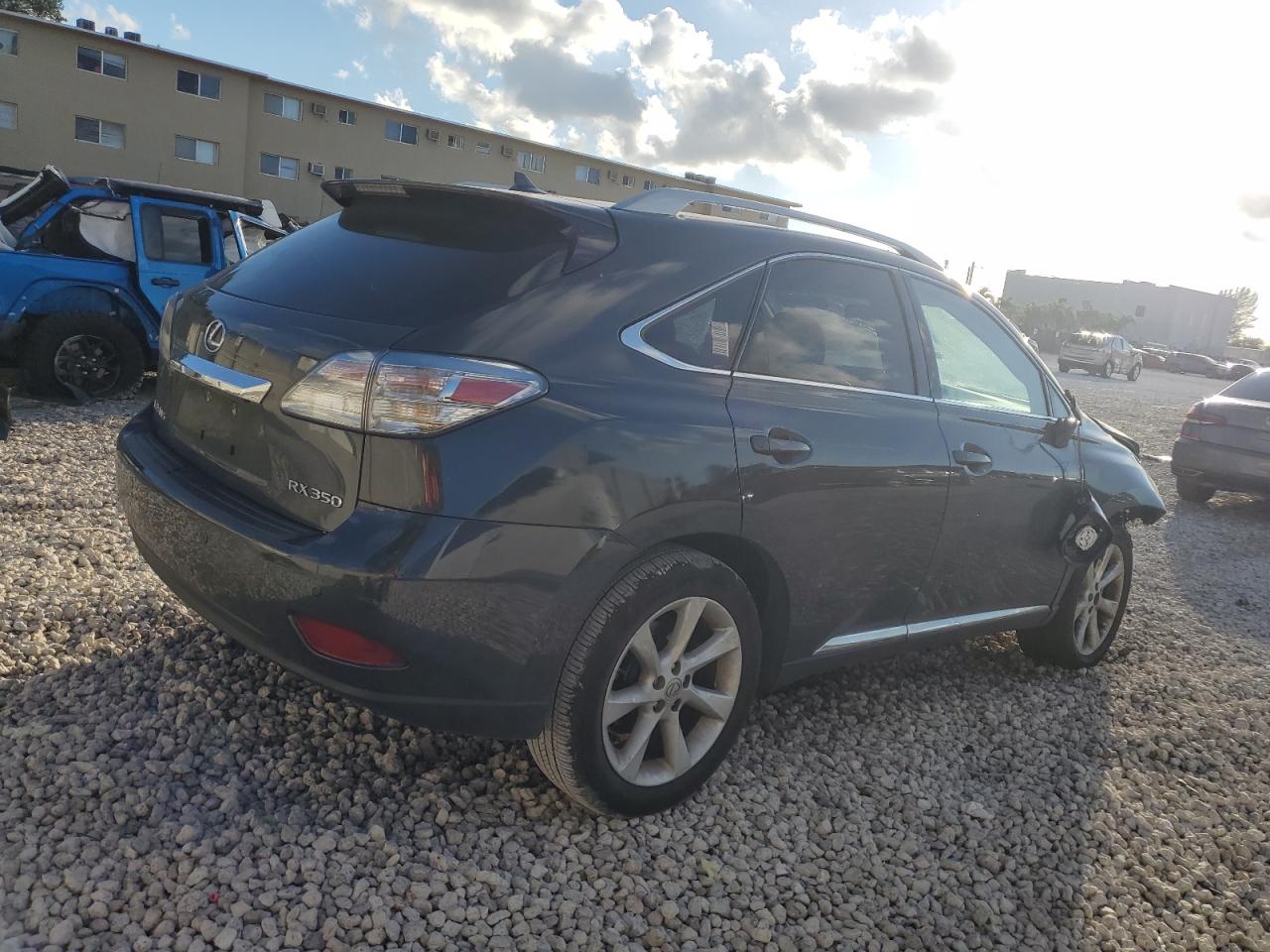 2010 Lexus RX - Image 3