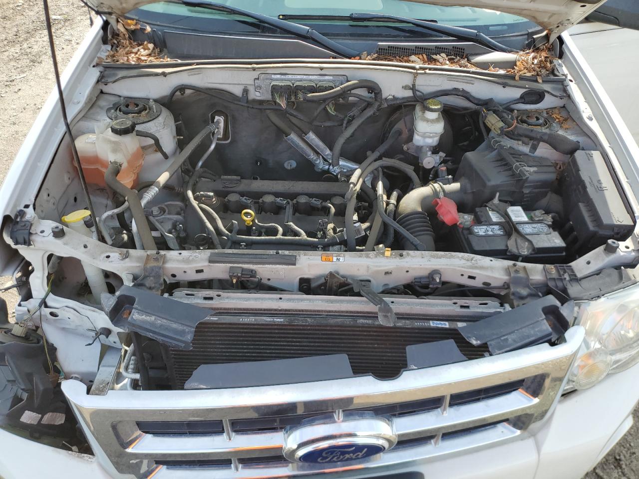 2011 Ford Escape - Image 12
