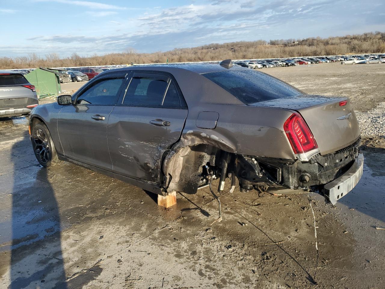 2018 Chrysler 300 - Image 2