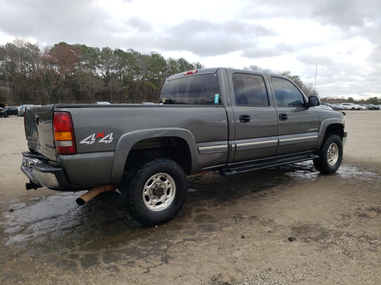 2001 Chevrolet Silverado - Image 3