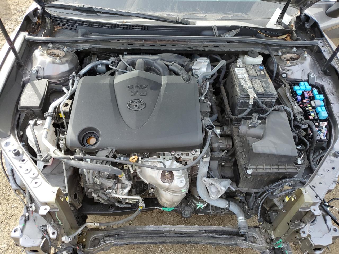 2019 Toyota Camry - Image 11