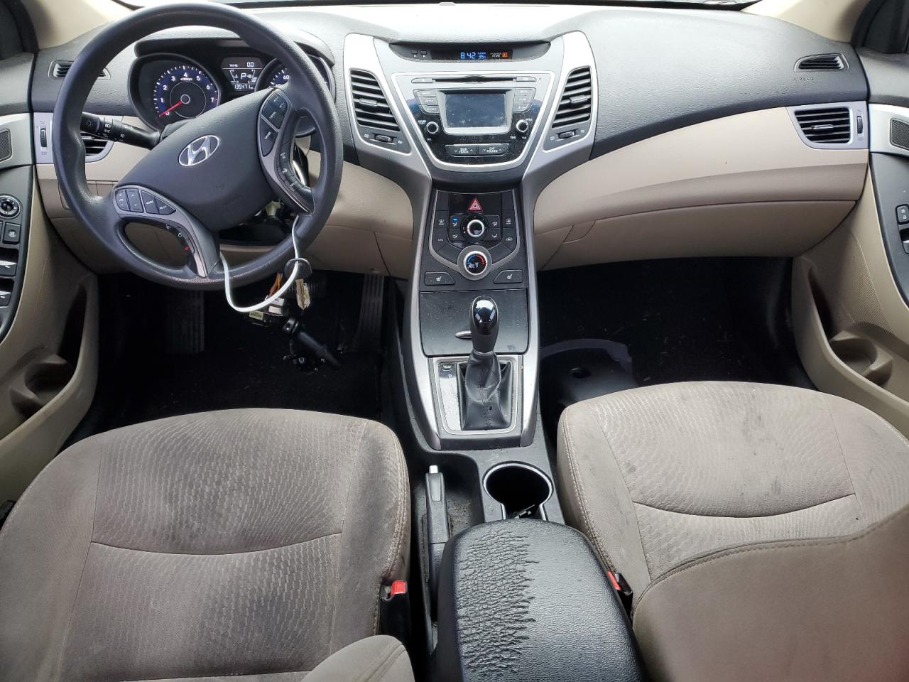 2014 Hyundai Elantra - Image 8
