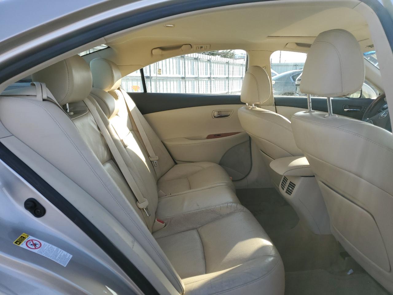 2012 Lexus ES - Image 10