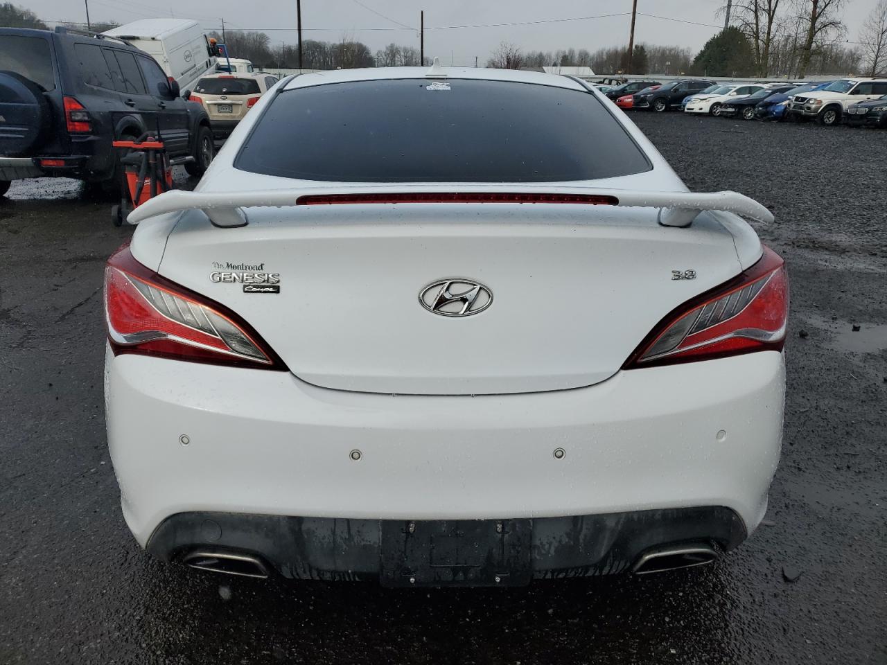 2015 Hyundai Genesis - Image 6