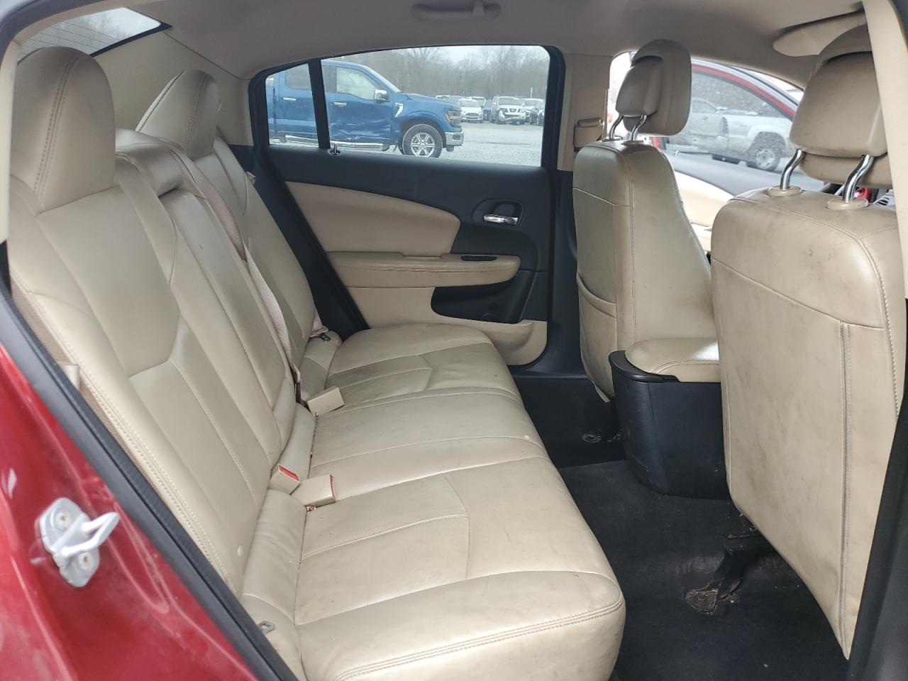 2012 Chrysler 200 - Image 11