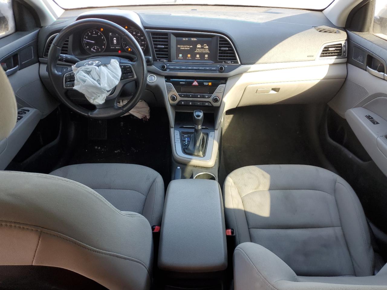 2018 Hyundai Elantra - Image 8