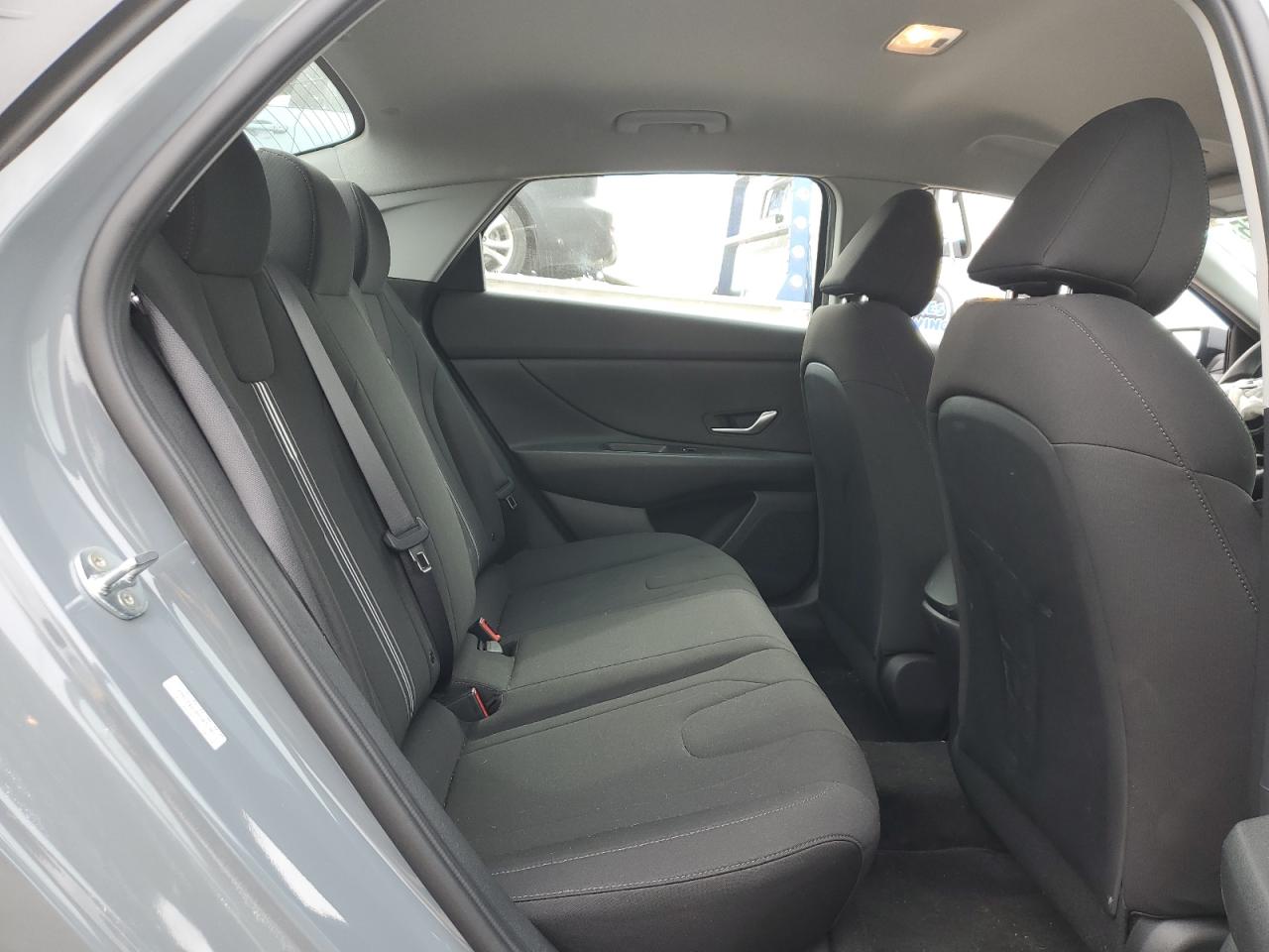 2021 Hyundai Elantra - Image 10