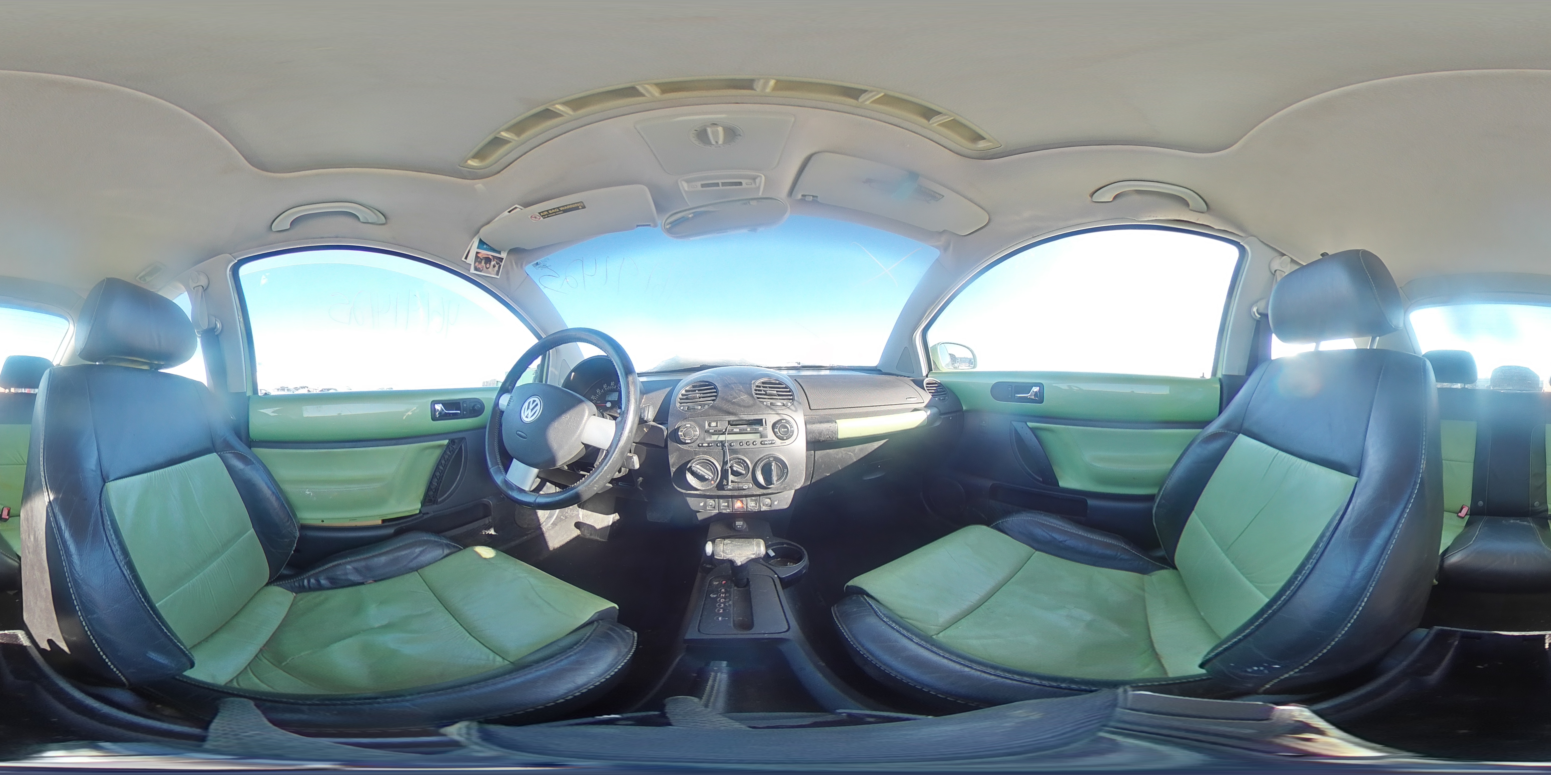 2003 Volkswagen Beetle - Image 16