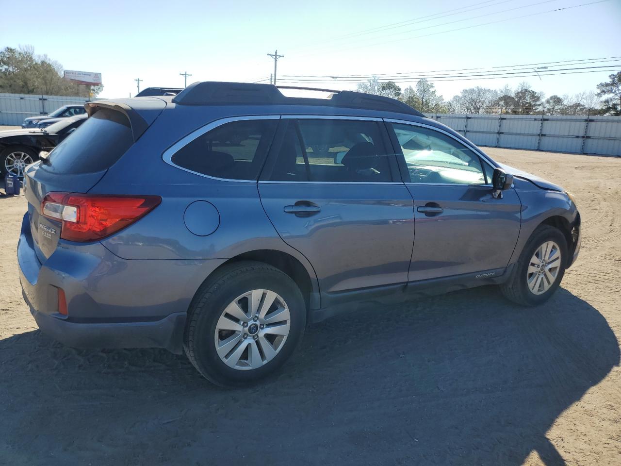 2015 Subaru Outback - Image 3