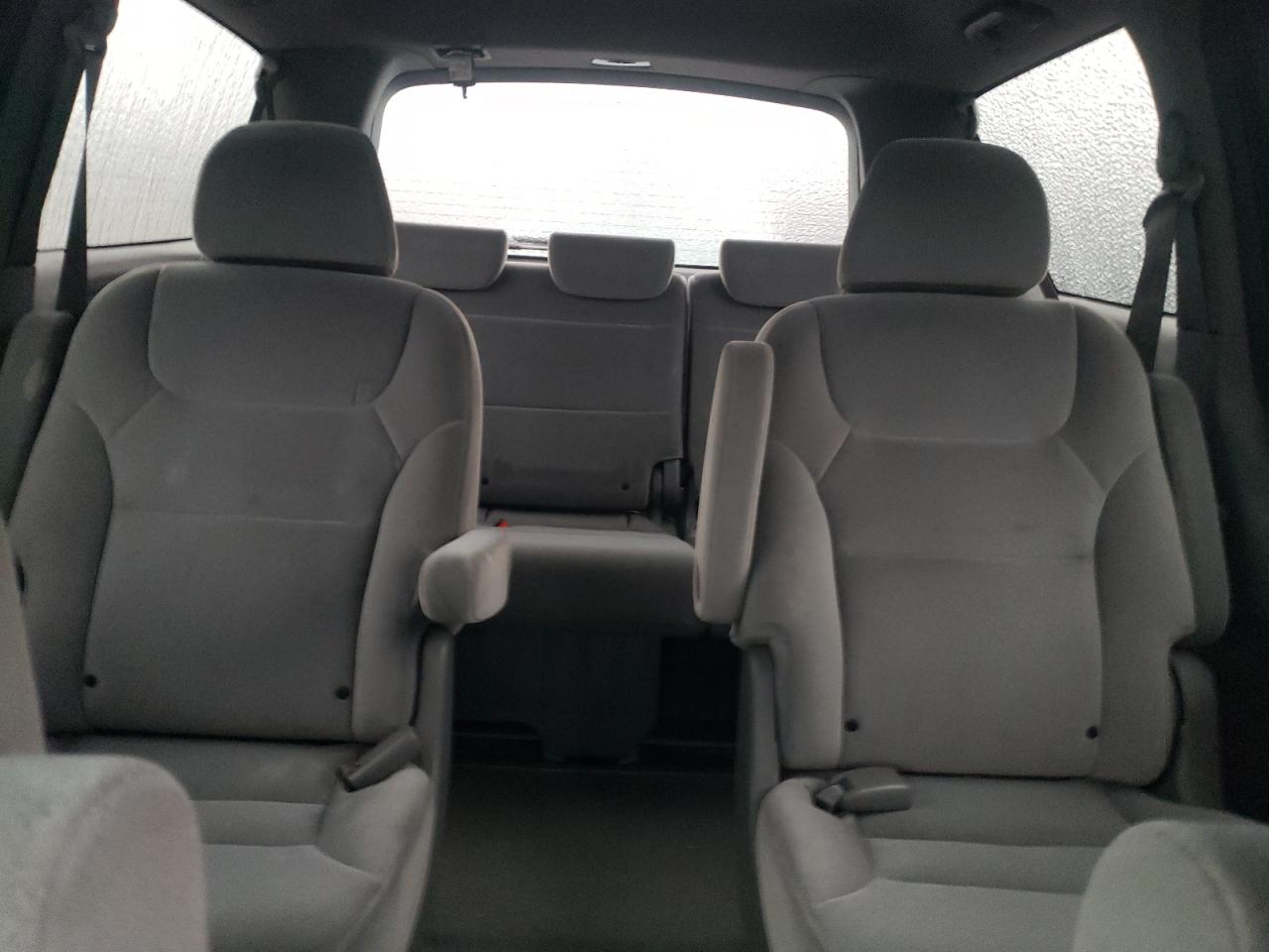2010 Honda Odyssey - Image 10
