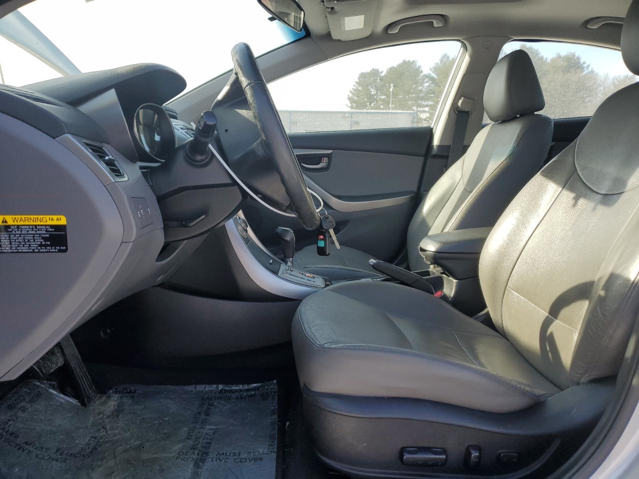 2013 Hyundai Elantra - Image 7