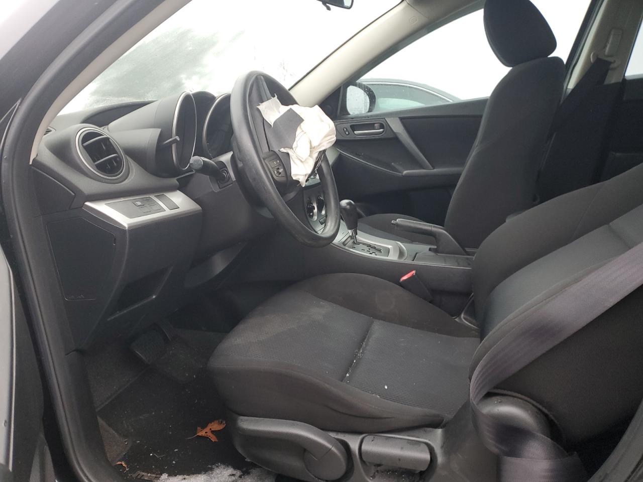 2010 Mazda 3 - Image 7