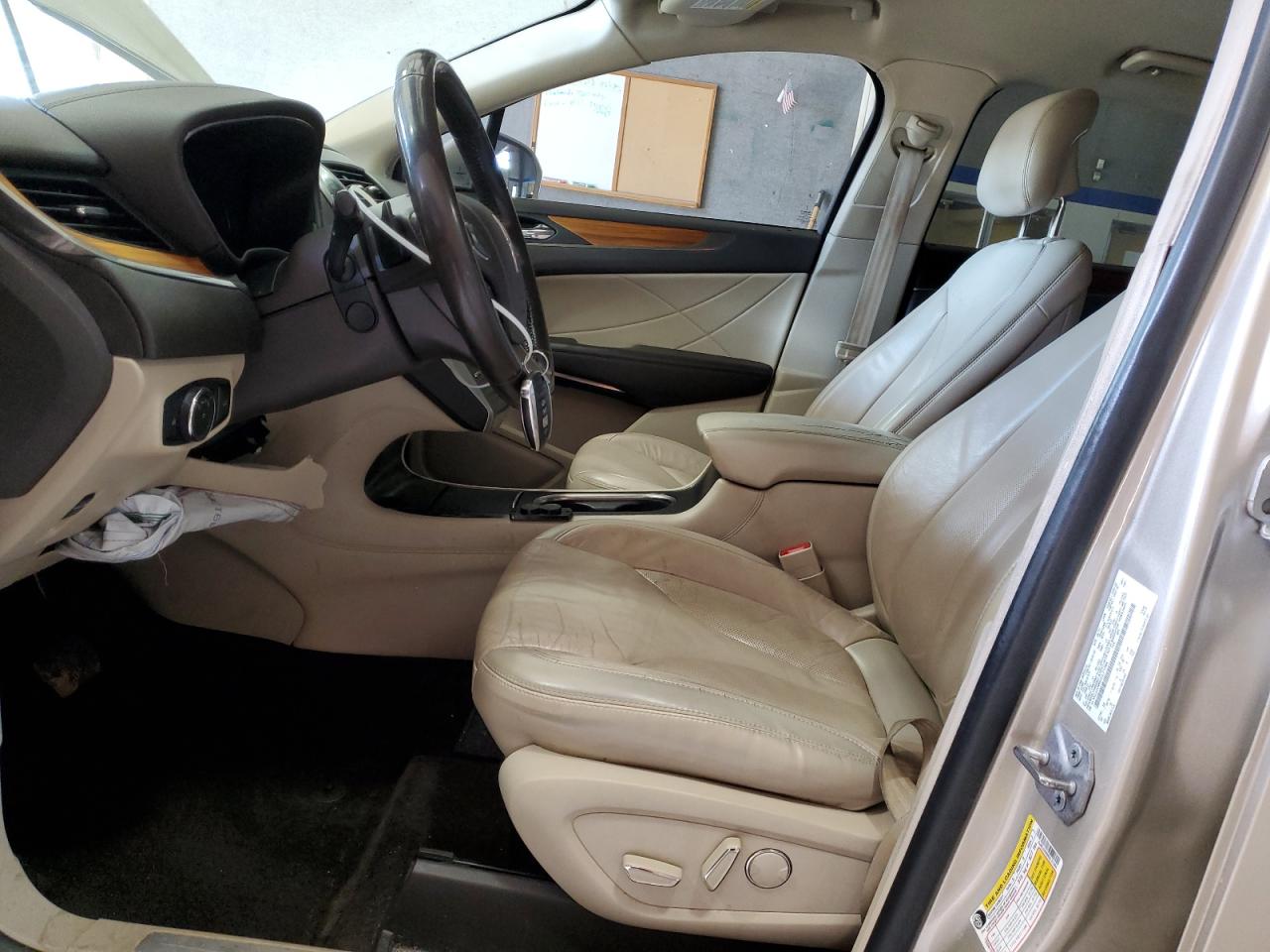 2017 Lincoln MKC - Image 7