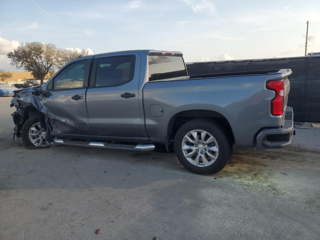 2020 Chevrolet Silverado - Image 2