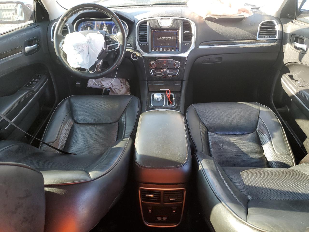 2019 Chrysler 300 - Image 8