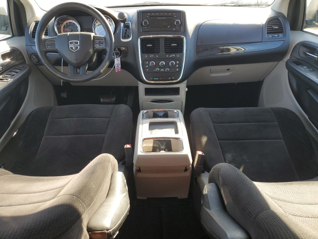 2013 Dodge Caravan - Image 8