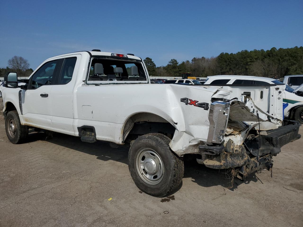 2023 Ford F250 - Image 2