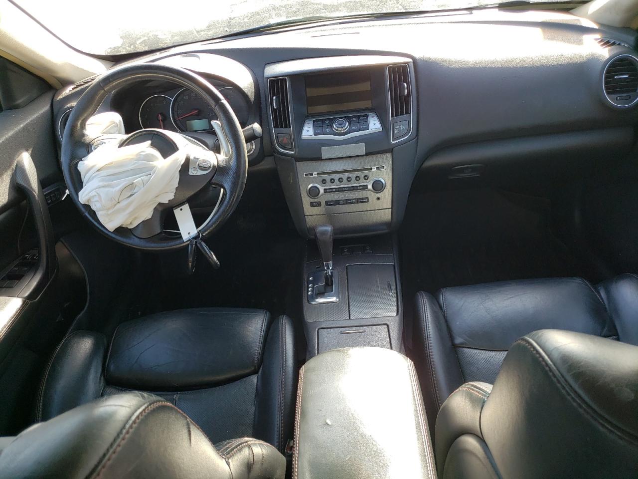 2010 Nissan Maxima - Image 8