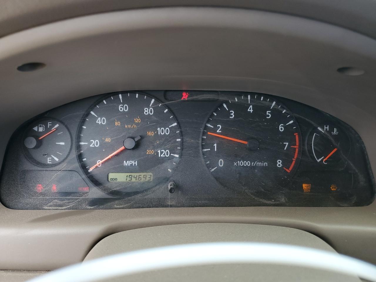 2004 Nissan Sentra - Image 9