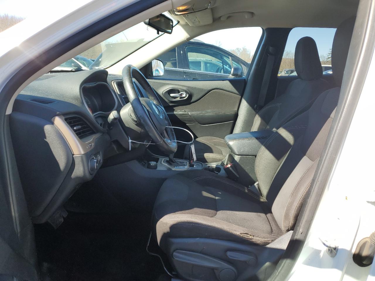 2016 Jeep Grand Cherokee - Image 7