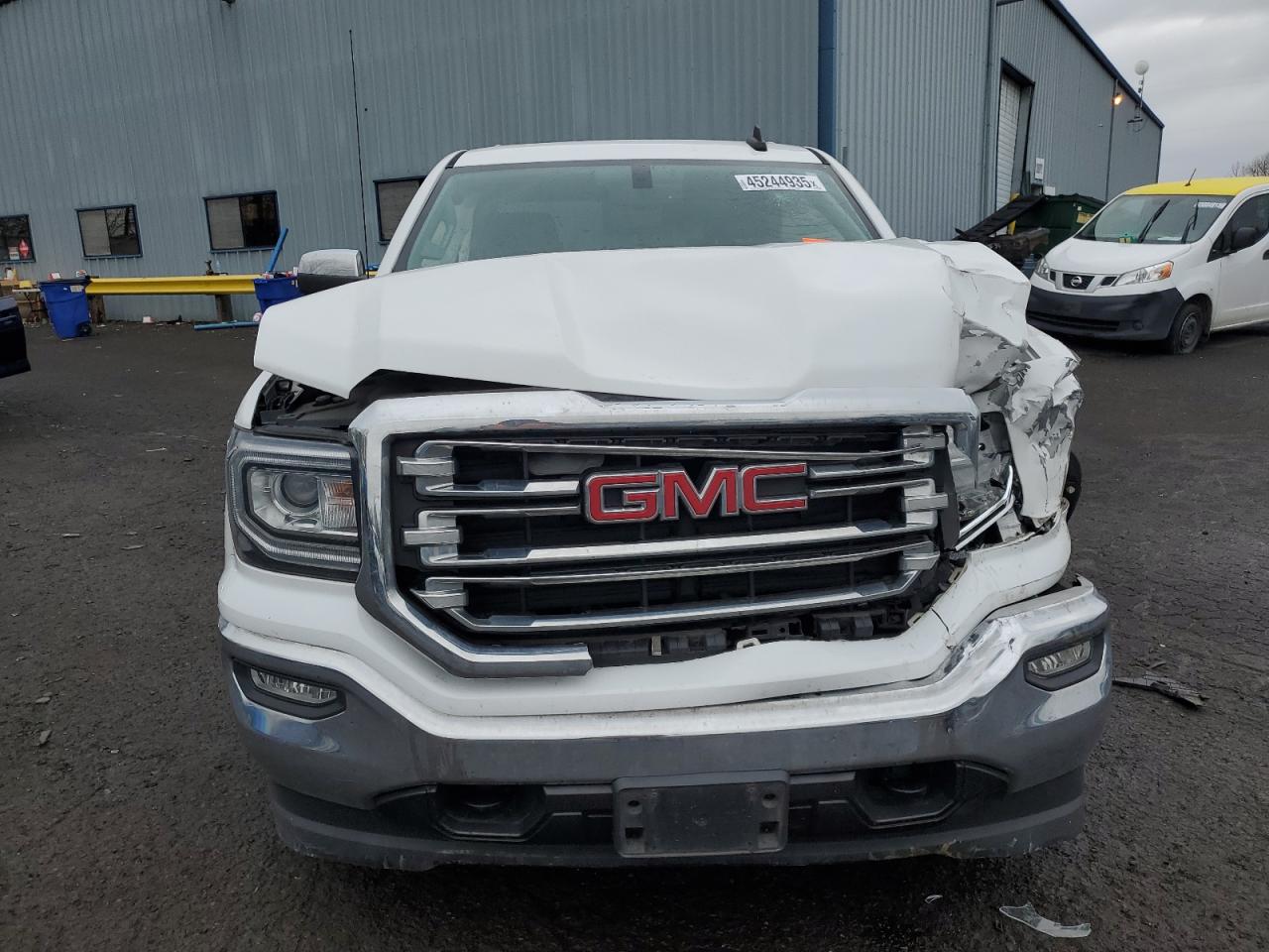 2017 GMC Sierra - Image 5