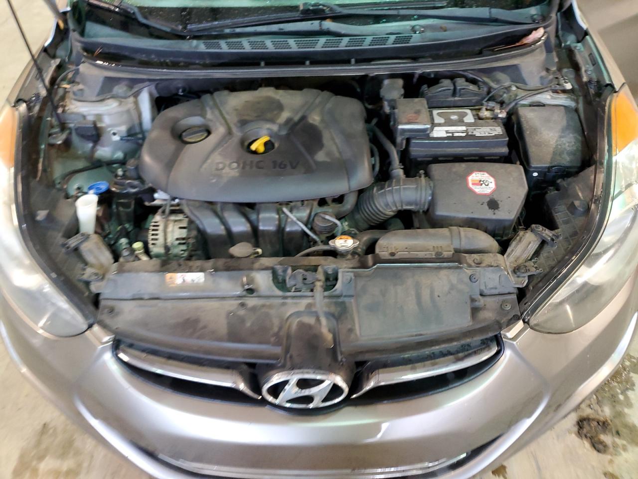 2013 Hyundai Elantra - Image 11