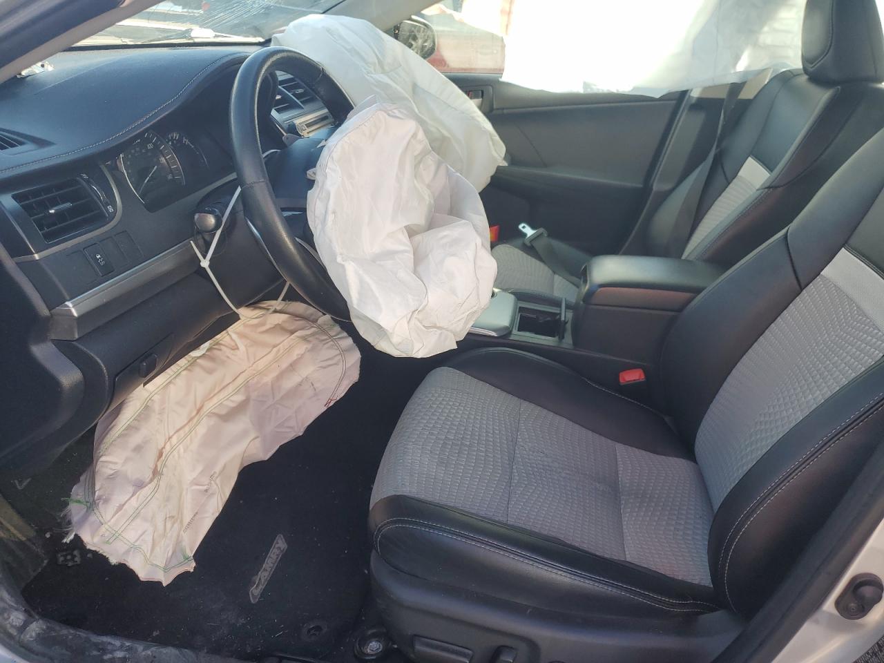 2012 Toyota Camry - Image 7