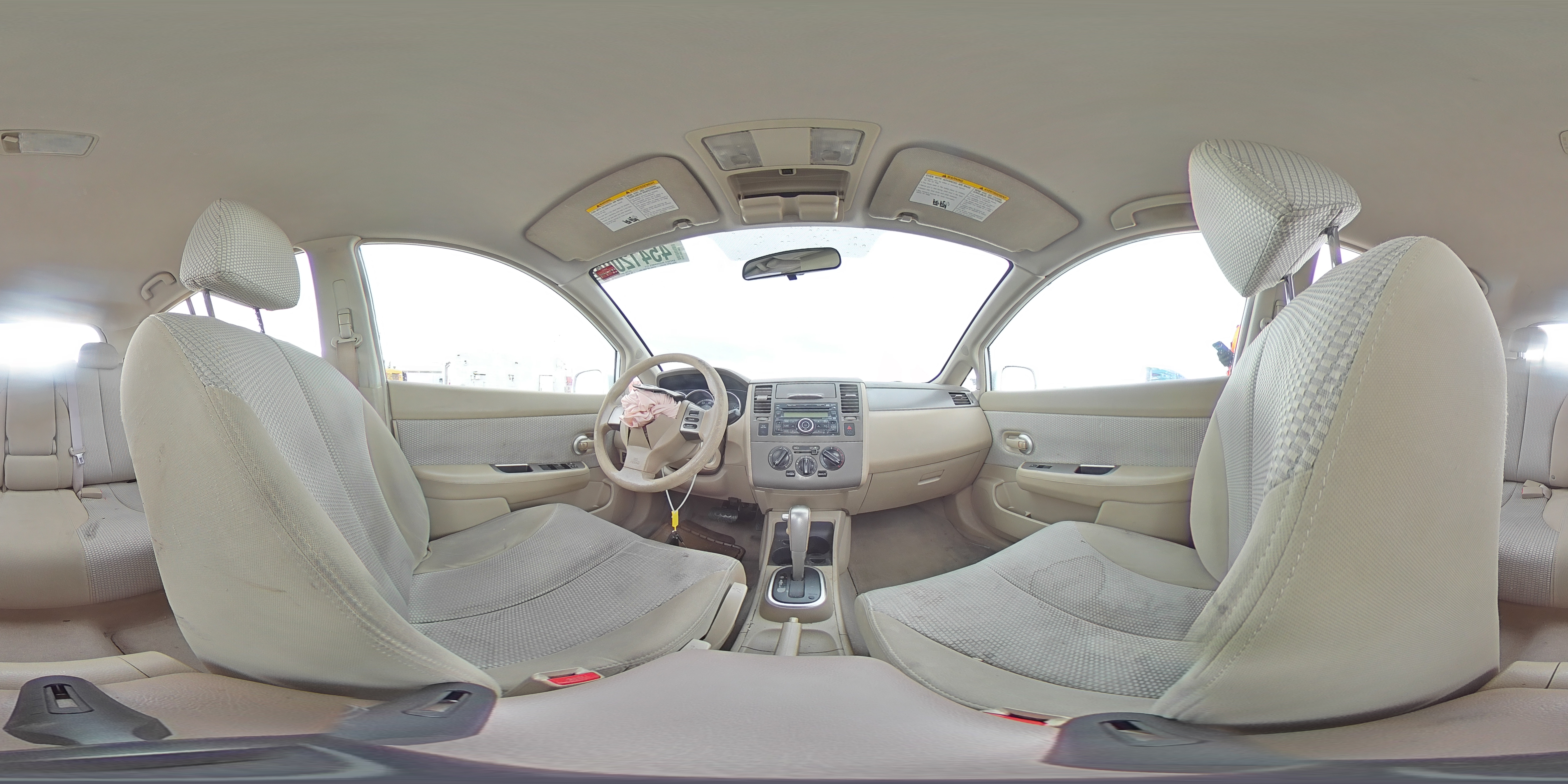 2008 Nissan Versa - Image 12