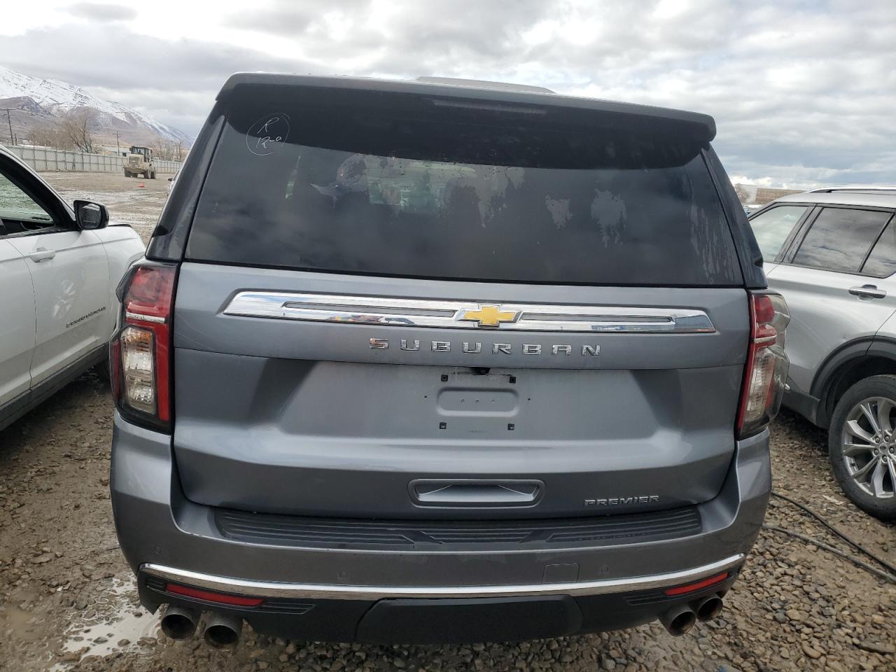 2022 Chevrolet Suburban - Image 6