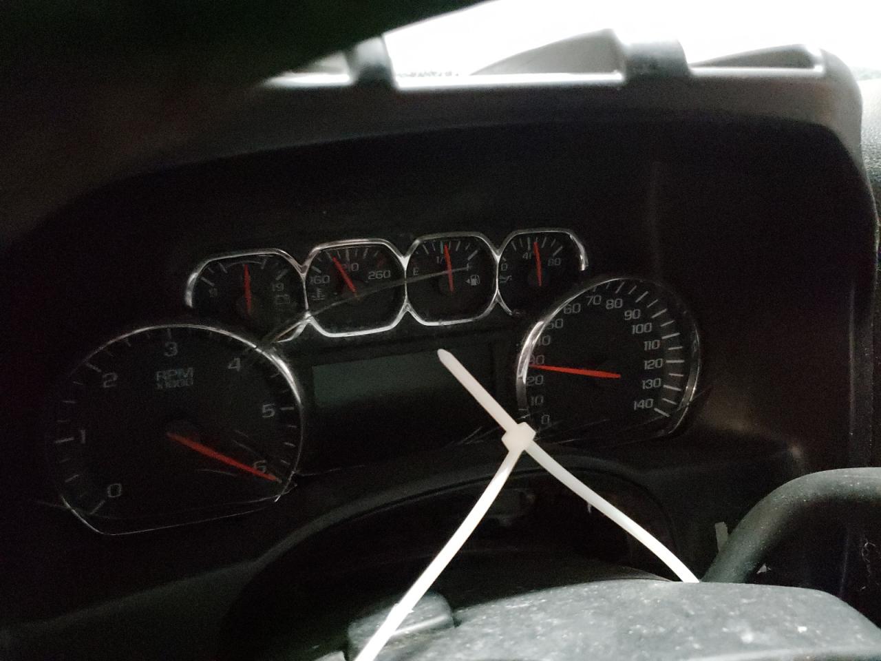 2014 Chevrolet Silverado - Image 9