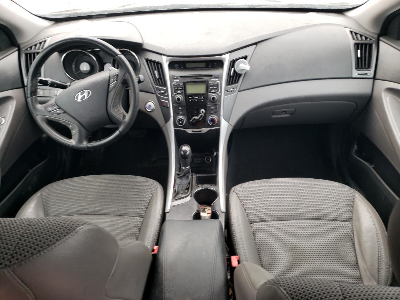 2011 Hyundai Sonata - Image 8