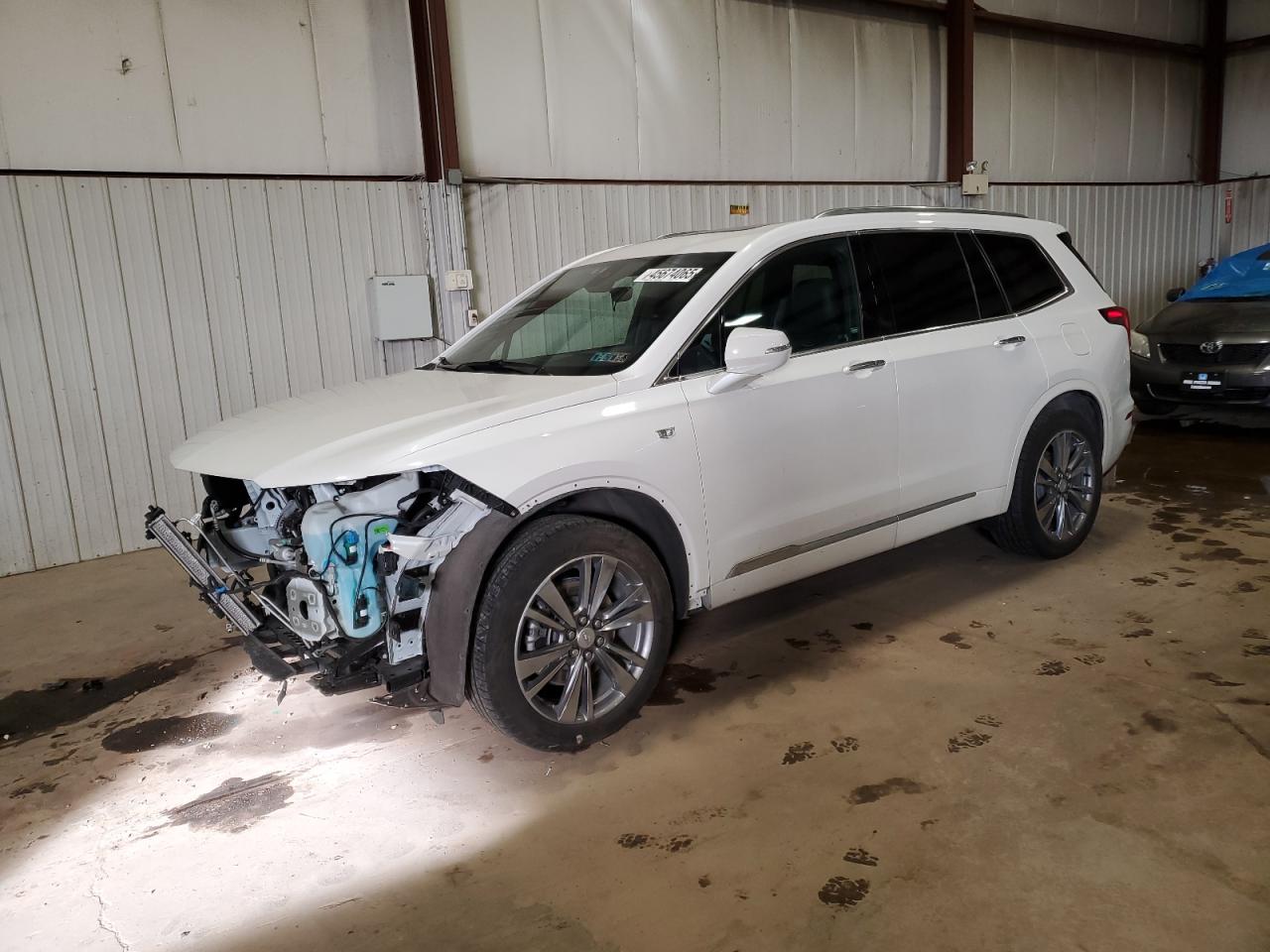 2022 Cadillac XT6 - Image 1