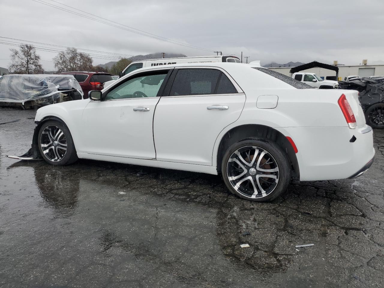 2016 Chrysler 300 - Image 2